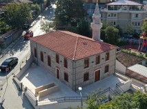 RESTORASYONU TAMAMLANAN ECDAT YADİGÂRI BURHANİYE CAMİİ YENİDEN İBADETE AÇILDI RESTORASYONU TAMAMLANAN ECDAT YADİGÂRI BURHANİYE CAMİİ YENİDEN İBADETE AÇILDI