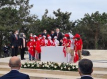 TÜRKİYE'NİN EN BÜYÜK TÜRK BAYRAĞI ÇAMLICA TEPESİ'NE DİKİLDİ TÜRKİYE'NİN EN BÜYÜK TÜRK BAYRAĞI ÇAMLICA TEPESİ'NE DİKİLDİ