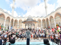 ÇAMLICA CAMİİ'NDE YAZ KURAN KURSLARI KAPANIŞ PROGRAMI DÜZENLENDİ ÇAMLICA CAMİİ'NDE YAZ KURAN KURSLARI KAPANIŞ PROGRAMI DÜZENLENDİ