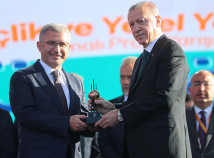 “GENÇLİK PROJELERİ YARIŞMASI” ÖDÜLÜMÜZÜ SAYIN CUMHURBAŞKANIMIZDAN ALDIK “GENÇLİK PROJELERİ YARIŞMASI” ÖDÜLÜMÜZÜ SAYIN CUMHURBAŞKANIMIZDAN ALDIK