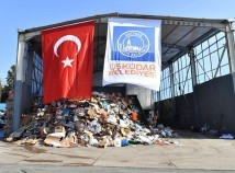 ÇÖPTEN HAYIR ÇIKARAN ÜSKÜDAR BELEDİYESİ İHTİYAÇ SAHİPLERİNİN YÜZÜNÜ GÜLDÜRMEYE DEVAM EDİYOR ÇÖPTEN HAYIR ÇIKARAN ÜSKÜDAR BELEDİYESİ İHTİYAÇ SAHİPLERİNİN YÜZÜNÜ GÜLDÜRMEYE DEVAM EDİYOR