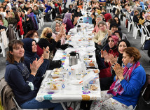 ÜSKÜDARIMIZIN HANIM SULTANLARIYLA KAHVALTI PROGRAMINDA BULUŞTUK ÜSKÜDARIMIZIN HANIM SULTANLARIYLA KAHVALTI PROGRAMINDA BULUŞTUK