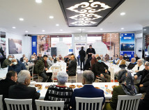 BAŞKANIMIZ HİLMİ TÜRKMEN İKİNCİ BAHAR KAHVESİ ÇINARLARIYLA KAHVALTIDA BULUŞTU BAŞKANIMIZ HİLMİ TÜRKMEN İKİNCİ BAHAR KAHVESİ ÇINARLARIYLA KAHVALTIDA BULUŞTU