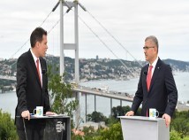 “15 TEMMUZ DEMOKRASİ VE MİLLİ BİRLİK GÜNÜ” ÜSKÜDAR'DA YAPILAN PROGRAMLAR İLE ANILDI “15 TEMMUZ DEMOKRASİ VE MİLLİ BİRLİK GÜNÜ” ÜSKÜDAR'DA YAPILAN PROGRAMLAR İLE ANILDI