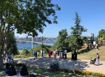 ÜSKÜDARLILAR NAKKAŞTEPE MİLLET BAHÇESİ'Nİ ÇOK SEVDİ ÜSKÜDARLILAR NAKKAŞTEPE MİLLET BAHÇESİ'Nİ ÇOK SEVDİ