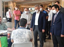 ÜSKÜDAR'DA KORONAVİRÜS ÖNLEMLERİ KAPSAMINDA DENETİMLER PAZAR YERİ VE AVM İLE DEVAM EDİYOR ÜSKÜDAR'DA KORONAVİRÜS ÖNLEMLERİ KAPSAMINDA DENETİMLER PAZAR YERİ VE AVM İLE DEVAM EDİYOR